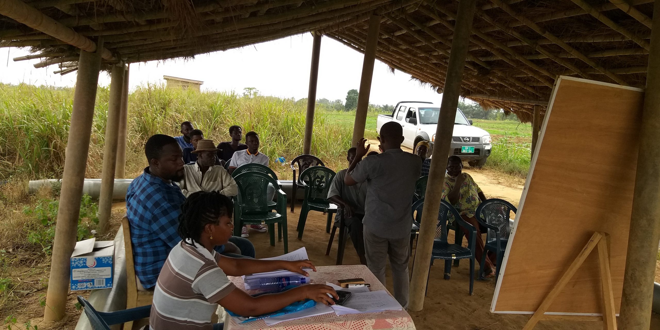 6 CSIR-IIR research team interacting with farmers at the Mankessim irrigation scheme