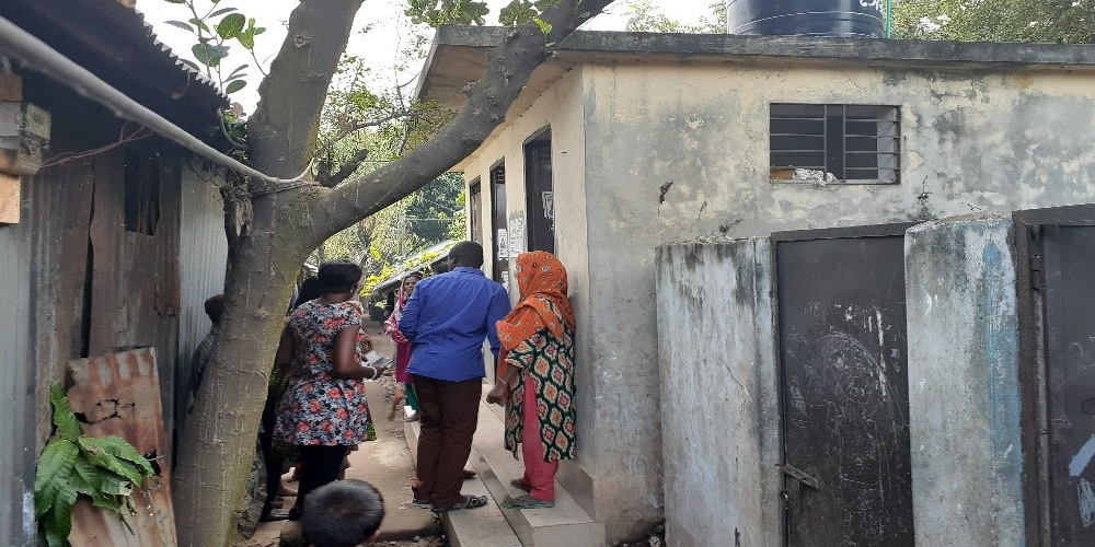 A community toilet constricted by DSK in a slum in Dhaka