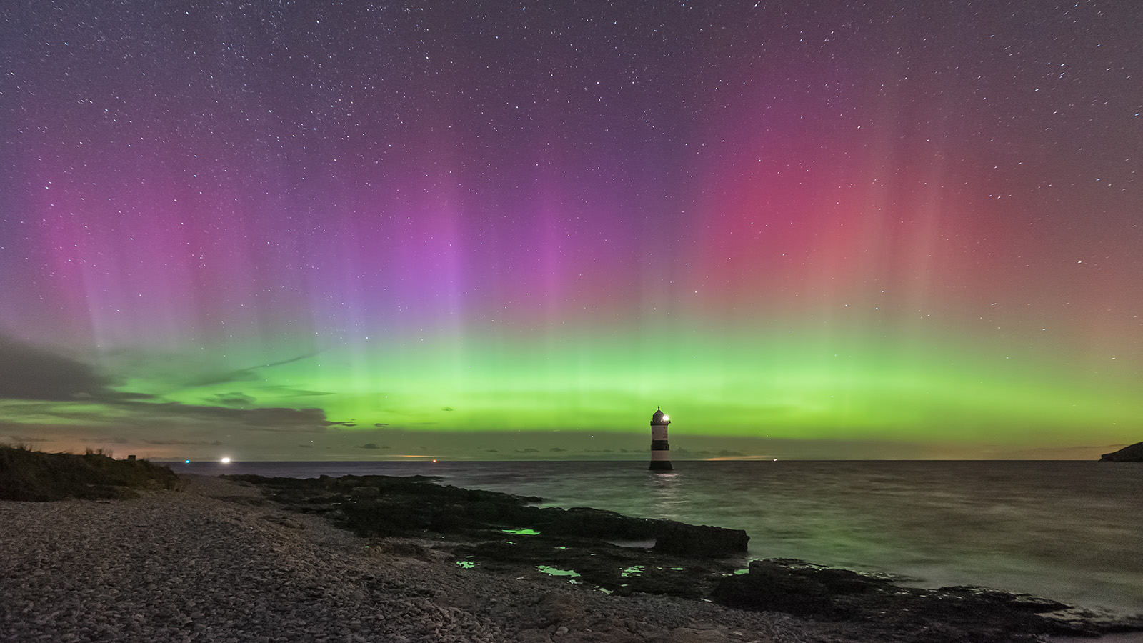 The Aurora Is Out, Now How Do I See It? | AuroraWatch UK